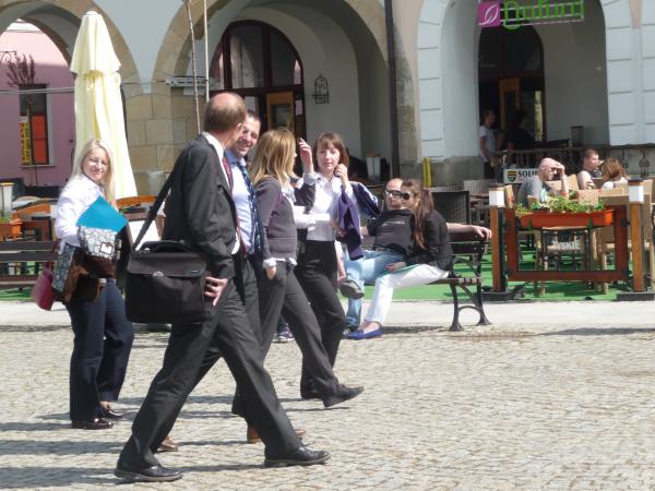 Professor Chlopicki shows Rouen around Krosno.JPG